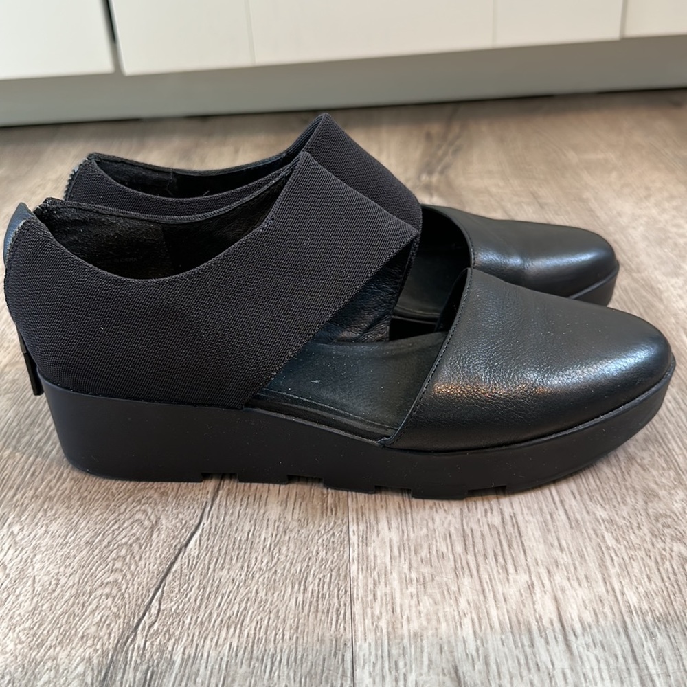 Eileen Fisher platform shoes black